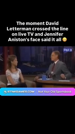 Viral Classics on Instagram: "This 1998 Late Show clip is one of those moments that gets MORE uncomfortable every time you watch it. Mid-interview, Letterman just... grabbed a strand of Jennifer Aniston’s hair and PUT IT IN HIS MOUTH. No warning. No context. Just pure awkwardness. Her reaction? A frozen smile that screamed “what is happening right now” while the audience went silent. She tried to brush it off with humor, but you can see the discomfort written all over her face. 💡 What makes thi