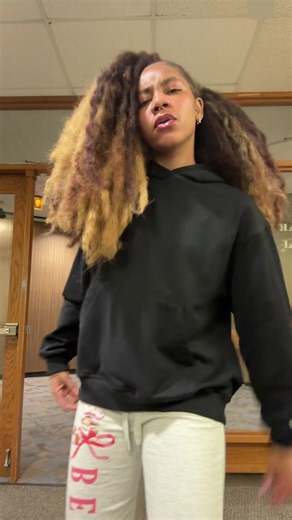 Divine (@fleekageeker)’s videos with original sound - 🧸