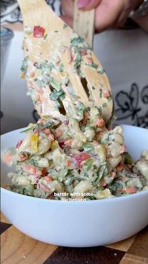 The BEST Macaroni SALAD!
