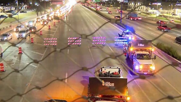 U.S. 75 in North Dallas reopens hours after pedestrian fatally struck by vehicle