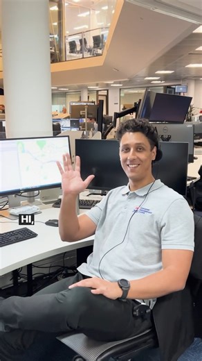 71K views · 978 reactions |  Managing the flow of road traffic in NSW is a nine-to-drive job - take it from Oliver, one of our Transport Operations Controllers. ⛽ Each day is all gas, no breaks for Oliver as he monitors our busy roads for incidents and responds by changing traffic light signals, variable speed limit signs and message boards to make our journeys smoother. ️ | Transport for NSW | Facebook