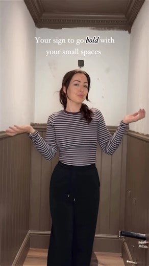 Elegant Bathroom Design with Nature Wall Mural, Wainscoting Panels and Timeless Classic Decor #diy