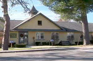 Massachusetts residents speak out after library nixes Christmas tree: Town 'supposed to be inclusive'