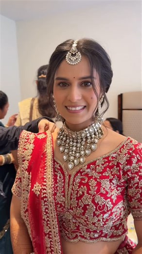 Jonita on Instagram: "Here is a small clip of my bride without any filter or editing. She wanted a very simple and subtle makeup look to enhance her natural beauty. I tried to maintain that with my art. Send a heart if you like it ❤️ #BridalMakeup #NoFilterMakeup #NaturalGlam #SoftBridalLook #SubtleMakeup #MinimalBridalMakeup #NaturalBeauty #MakeupArtistIndia #DelhiMakeupArtist #BridalMakeupArtist #MakeupByJonitha"