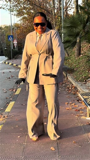 Risposta a @💕Elec_ trah24💕⚡️ ☺️☺️ si vous voulez que je danses plus en talon dites le moi en commentaire #tiktokcameroon🇨🇲tiktokafrica #pourtoii #tiktokcotedivoire #fyp