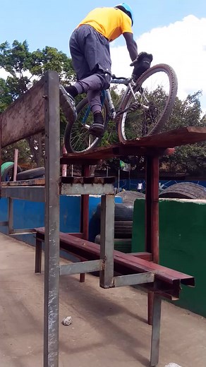 Check my balance 🚴‍♂️🇿🇲🔥🔥 | Jacob fearless riders