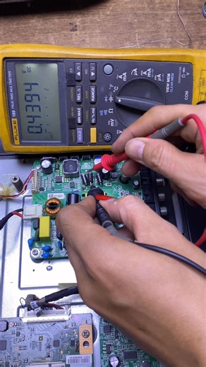 remove the faulty diode that caused the TV to completely shut down #reels #diode #power #components #repair #tv #television | Jupri Latua Simbolon