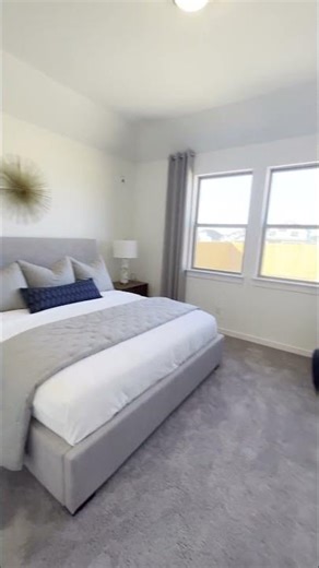 Trinity Ranch Model Home | Oak Floor Plan | Elgin, TX | Trophy Signature Homes