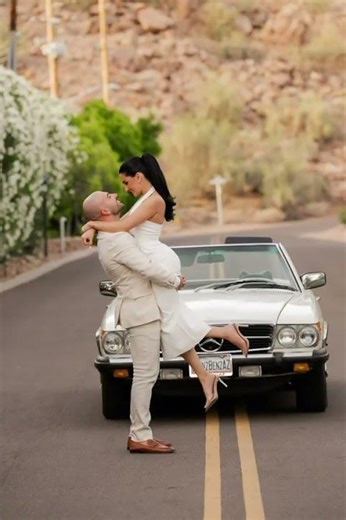 @everlastingmoments comes highly recommended.