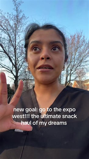 currently obsessed with watching expo west vlogs #expowest | snack expo