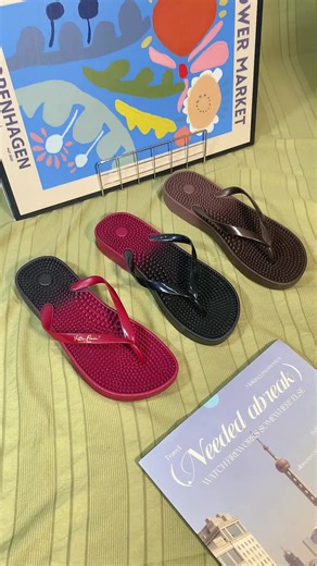 Comfortable Foot Massages Slippers for Relaxation