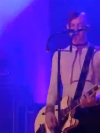 The Dandy Warhols - Bohemian Like You (Live Jools Holland 2003)