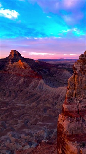 Dramatic Sunset Over Moab Utah's Stunning Desert Cliffs #utah #drone #sunset #sunrise