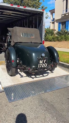 A very elegant arrival for our “Performance and Prestige: A History of Aston Martin” exhibit! This 1929 Aston Martin Sports Model “Feltham Flyer” is one of just six models (and one of only two two-seaters!) — the “Feltham Flyer” is the oldest unrestored Aston Martin. And it varies the earliest surviving Bertelli Aston Martin Engine. “Performance and Prestige” is open to the public! Link in bio for tickets. #petersenmuseum #petersenautomotivemuseum #onlyatthepetersen #discoverla #classiccars #att
