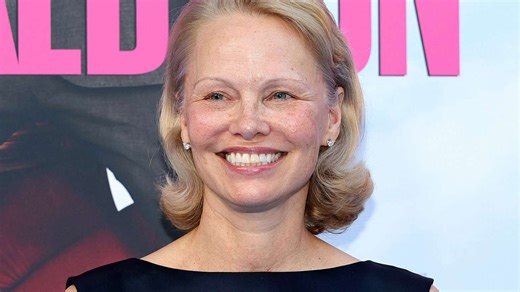 Pamela Anderson debuts playful new bob at New York Fashion Week