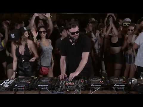 Solomun live mix The cure Love song