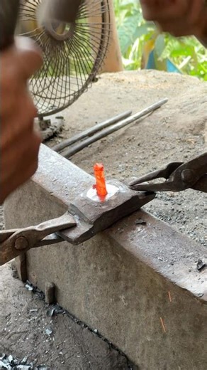 Artisan Iron Forge: Hand-Forging Authentic Viking Spikes