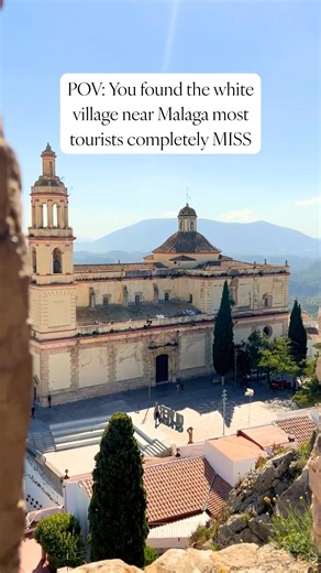 Is this the most overlooked fairytale town in Southern Spain? If you thought Ronda was beautiful… wait until you see Olvera. Perched on a cliff with a castle AND a cathedral—this place feels like a dream. 📣 Save this hidden gem for your next trip! Olvera Spain | white villages Andalusia | pueblos blancos | Southern Spain | Spain hidden gems | castle in Olvera | Olvera cathedral | travel Spain 2025 | Viva Spain