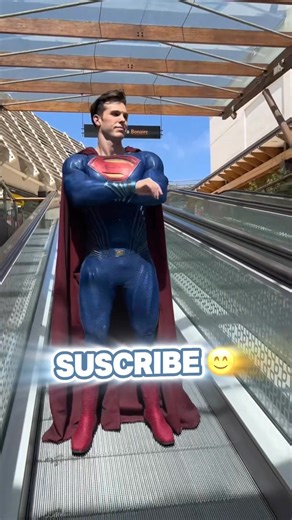 The hurricane is approaching, who would you ask for help？ 😨 #fblifestyle | History Facts