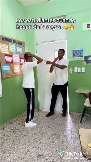 y los estudiantes cuando caen de la suya