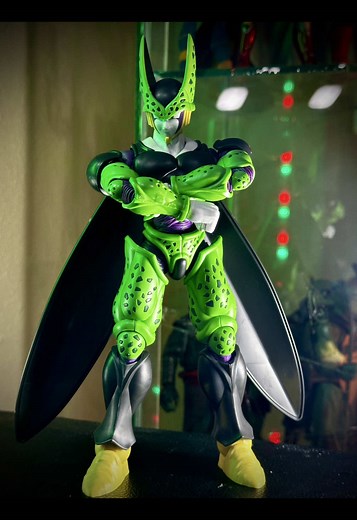 Dragon Ball Cell Model Kit: Perfect for Collectors