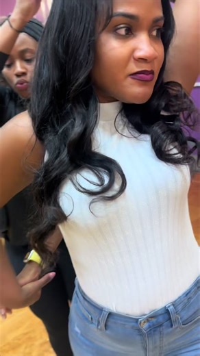 POV: A konpa class everyone feels welcomed in 🥰💃🏽 #haitiantiktok #bevflowers #konpa #kompa #dance