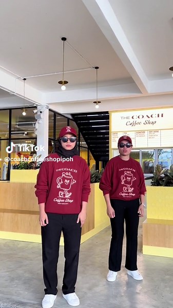 Coach Coffee Shop in Silver Lakes Village Outlet, Perak