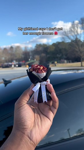 Romantic Flower Bouquets for Her