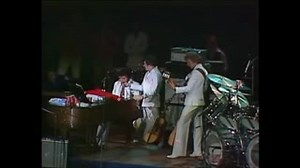 Video: Elvis Presley interpreta "Unchained Melody", durante uno de sus últimos conciertos, el 21 de junio de 1977, en Rapid City