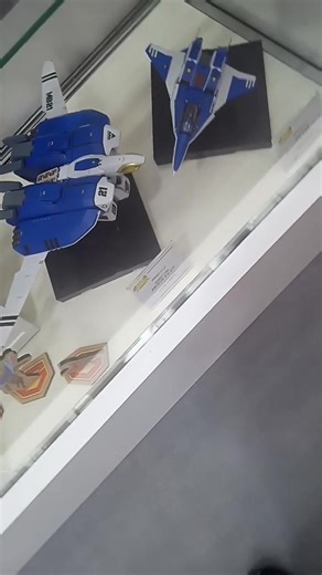 A look at the #Robotech: The New Generation Alpha and Beta fighters from Sentinel. #80s #anime #toys #mospeada | Robotech