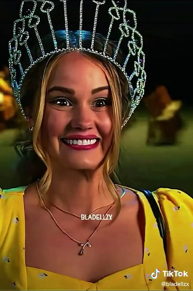 Exploring the World of Insatiable Patty and Roxy Graham