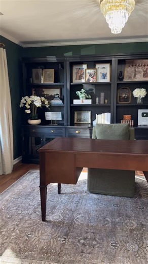 Alexis Combs on Instagram: "What is your favorite part of this transformation?! Comment “LINK” & I’ll send you the details of everything I used to transform this office 🤩 #renovation #homeimprovement #roommakeover"