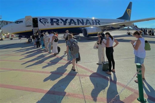 What Ryanair’s new smartphone boarding pass system means for passengers