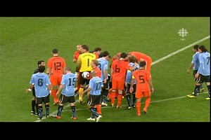 Knee break in soccer game