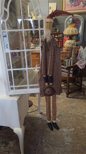 The Garage & The Garage Girls - Antiques, Suffern, NY on Reels | Facebook