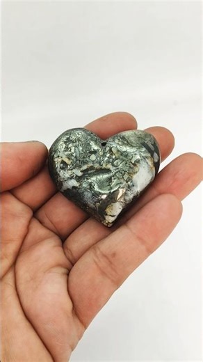 Taiwanese dragon pattern stone made into a heart-shaped necklace