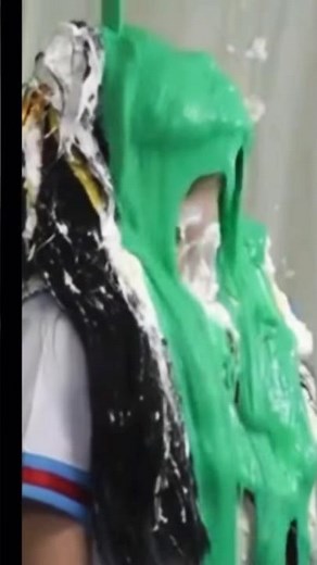 Girl gets pied and slimed #gunge