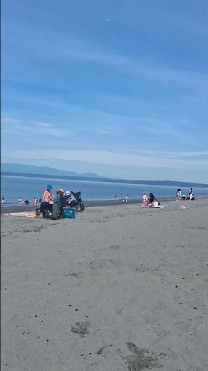 GOLDEN GARDEN BEACH SEATTLE, WASHINGTON, THINGS TO DO IN SEATTLE, WASHINGTON
