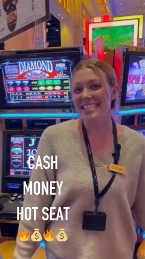 IT'S BACK! We're bringing back Cash Money Hot Seat tonight and next Thursday, March 28th, from 4-9pm! Every 15 minutes, 1 guest will be chosen to receive $250 in PENN Play. At 9pm, 1 lucky guest will win $5,000 CASH! Good Luck! 🔥 🔥 💰 💰 *Must be 21 years or older. Gambling Problem? Call 1-800-589-9966* | Hollywood Casino Toledo