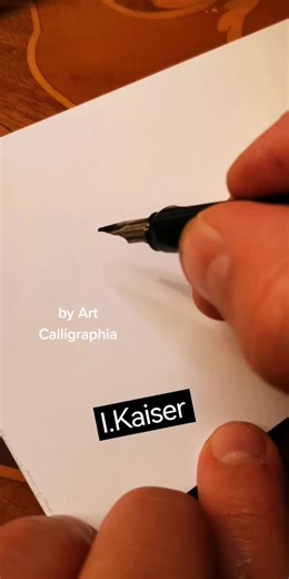 Kaiser Rodriguez en Letras Góticas: Arte de Caligrafía