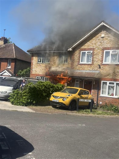 Alhamdulllah no one inside Uxbridge 🇬🇧