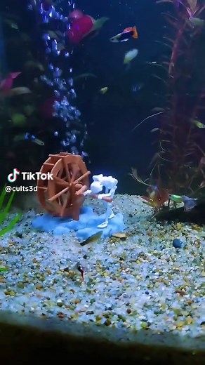 🐠 MOBILE FISH TANK ORNAMENT / WORKING SKELETON • STL files ➡️ Download 3D print model: https://cults3d.com/:4252467 💡 Designed by Axolie3D