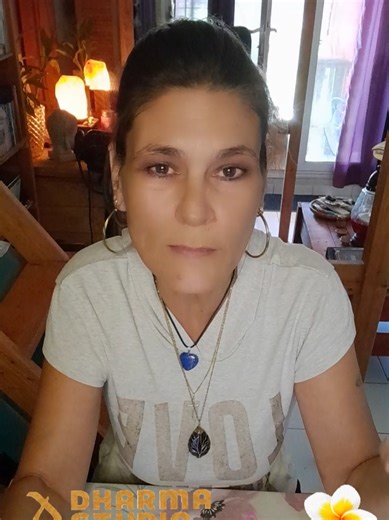 A mes débuts sur les réseaux je donnais les guidances à des gens qui étaient complétement égarés, j'ai dévié sur la connaissance et l'amour inconditionnel de soi et la guérison parce que ces gens blessés recherchaient de l'aide mais voulaient entendre des guidances qui ne sont pas pour eux, ou des retours affectifs... #guidance #librearbitre #decision #choix