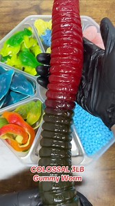 🧸🪱Let’s make a ‘SMALL TO BIG’ Candy Platter!🪱🧸 #reels #viral #satisfying #asmr #explorepage #candies #funny #platter | Poppin Candy