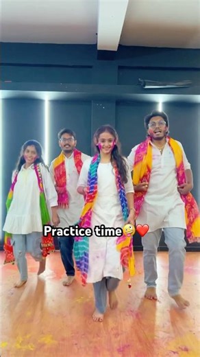 Practice time for Holi dance🤪❤️🫟#kashishpatel #dance #mastimoment #dancepractice #trendingsong