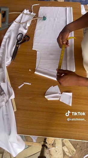 How to Cut a Collar Shirt: Easy Sewing Tutorial