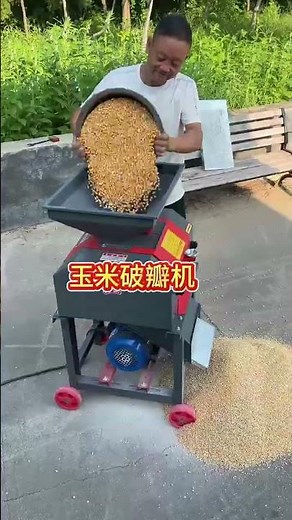 Heavy-Duty Corn Breaking Machine – Real Field Demonstration"