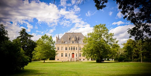 Chateau de La Valouze, Grand Wedding Venue Bordeaux France