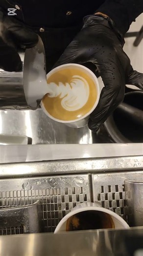 how to make coffee latte ☕ #coffee #latteart