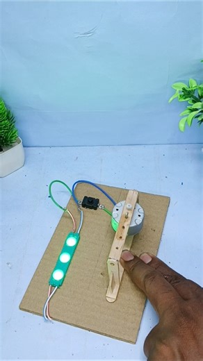 Power Generating With Hand ⚡🔥#viral #trending #schoolproject #experiment #dcmotor #ideas #diy